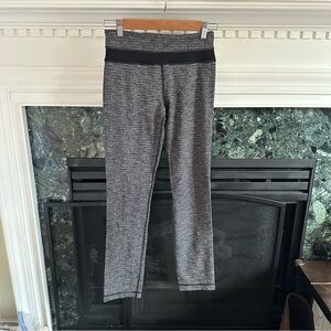 Lululemon Groove Pant Skinny coco pique black white size 6